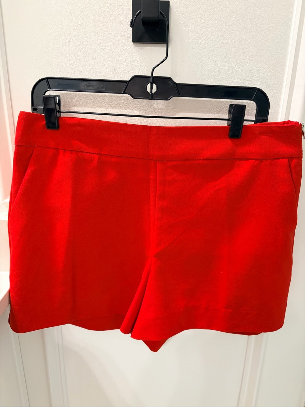 Sak’s Fifth Ave Red Women's Tailored High-Rise Shorts Brand New
